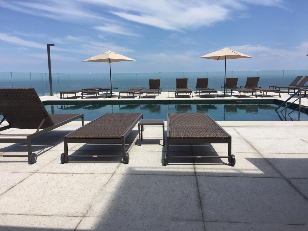 Windsor Marapendi Hotel Rio de Janeiro Luaran gambar Rooftop pool at the Ritz-Carlton, San Francisco
