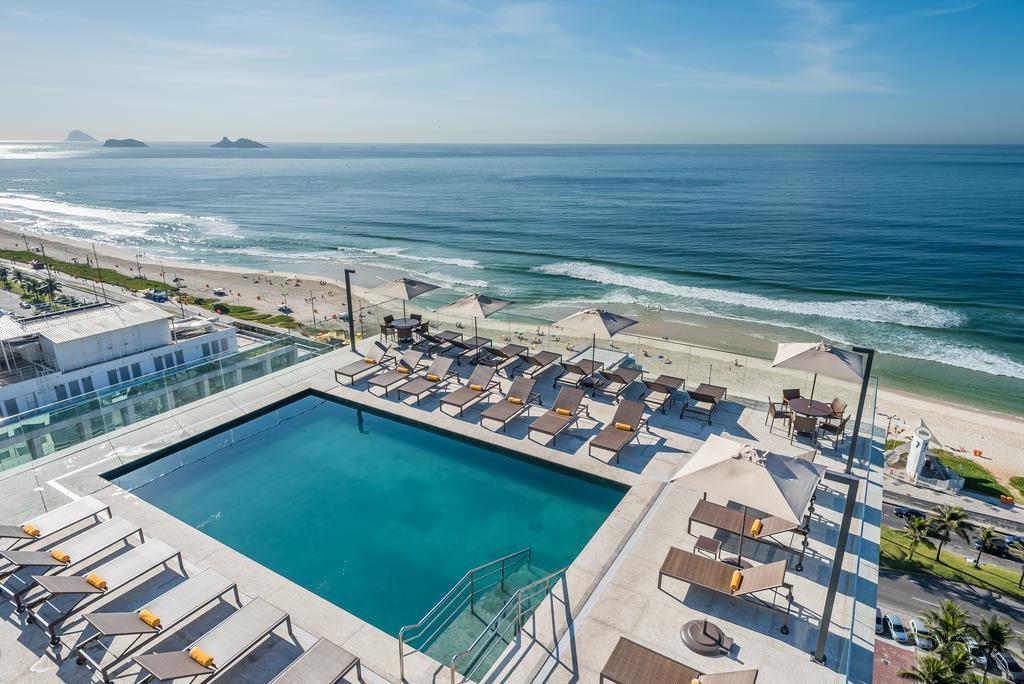 Windsor Marapendi Hotel Rio de Janeiro Luaran gambar The rooftop pool at the hotel